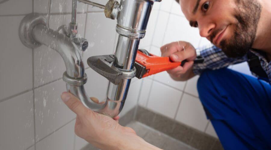 Professional same day plumber services in Muscatine, IA